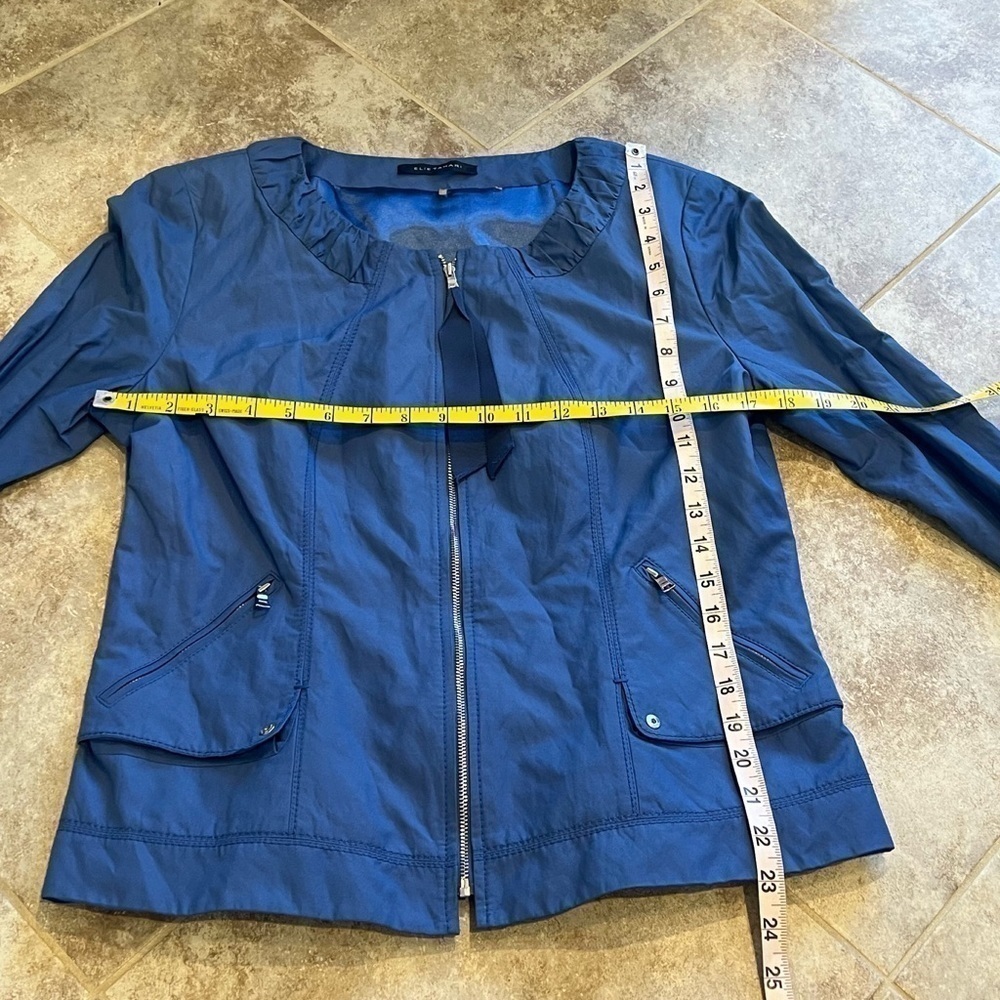Elie Tahari short full zip round neck blue lightweight jacket medium - Picture 4 of 10